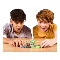 Akedo TMNT Versus Pack Michelangelo Vs Bebop -Children's Toy Store AkedoTMNTVersusPackMichelangelovsBebop3