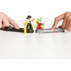 Akedo Ultimate Arcade Warriors Versus Pack - Chux Lee Vs Crackup 12 Akedo Ultimate Arcade Warriors Versus Pack - Chux Lee Vs Crackup -Children's Toy Store AkedoUltimateArcadeWarriorsVersusPack ChuxLeeVsCrackup5