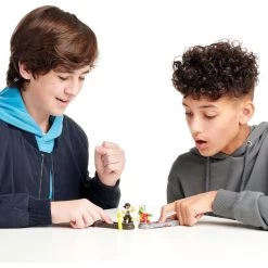 Akedo Ultimate Arcade Warriors Versus Pack - Chux Lee Vs Crackup 13 Akedo Ultimate Arcade Warriors Versus Pack - Chux Lee Vs Crackup -Children's Toy Store AkedoUltimateArcadeWarriorsVersusPack ChuxLeeVsCrackup6