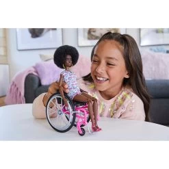 Barbie Brunette Wheelchair Doll -Children's Toy Store Barbie Brunette Wheelchair Doll Barbie 1682940940