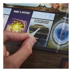 Hasbro Gaming Dungeons & Dragons Honor Among Thieves Monopoly -Children's Toy Store Dungeons DragonsHonorAmongThievesMonopoly4