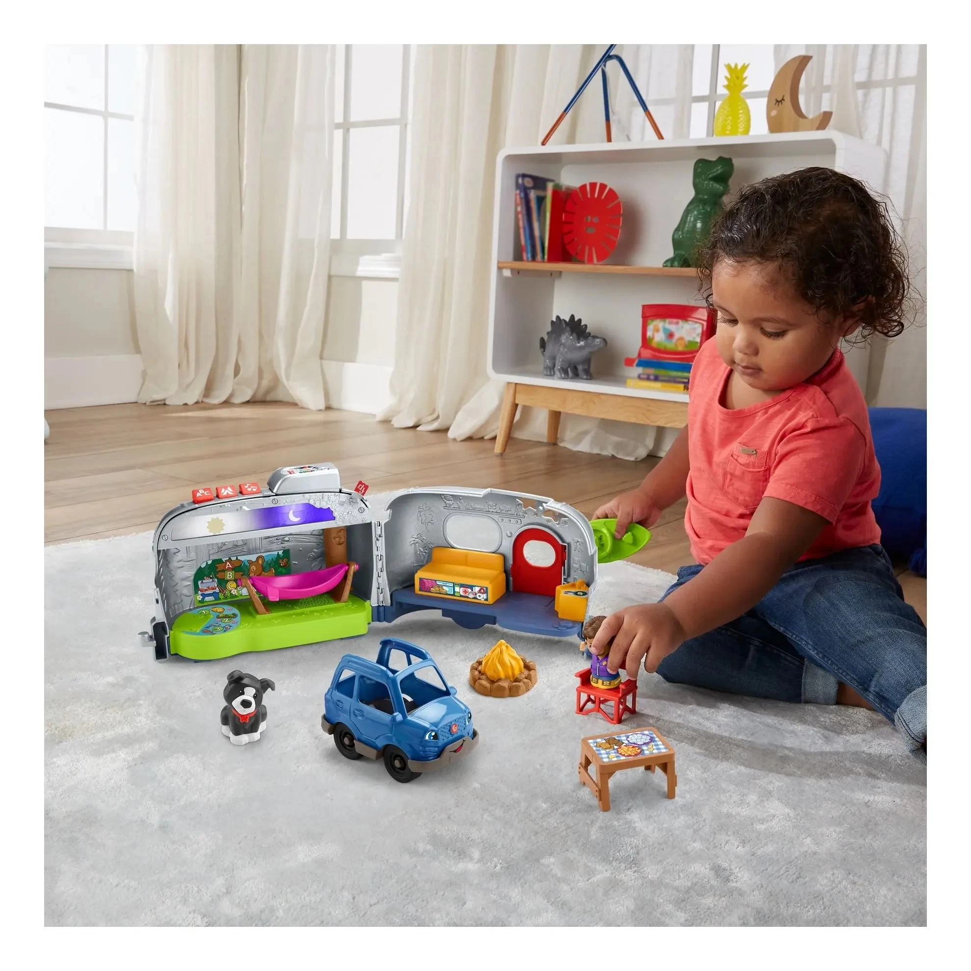 Fisher Price Little People Light-Up Learning Camper 8 Fisher Price Little People Light-Up Learning Camper - Image 6