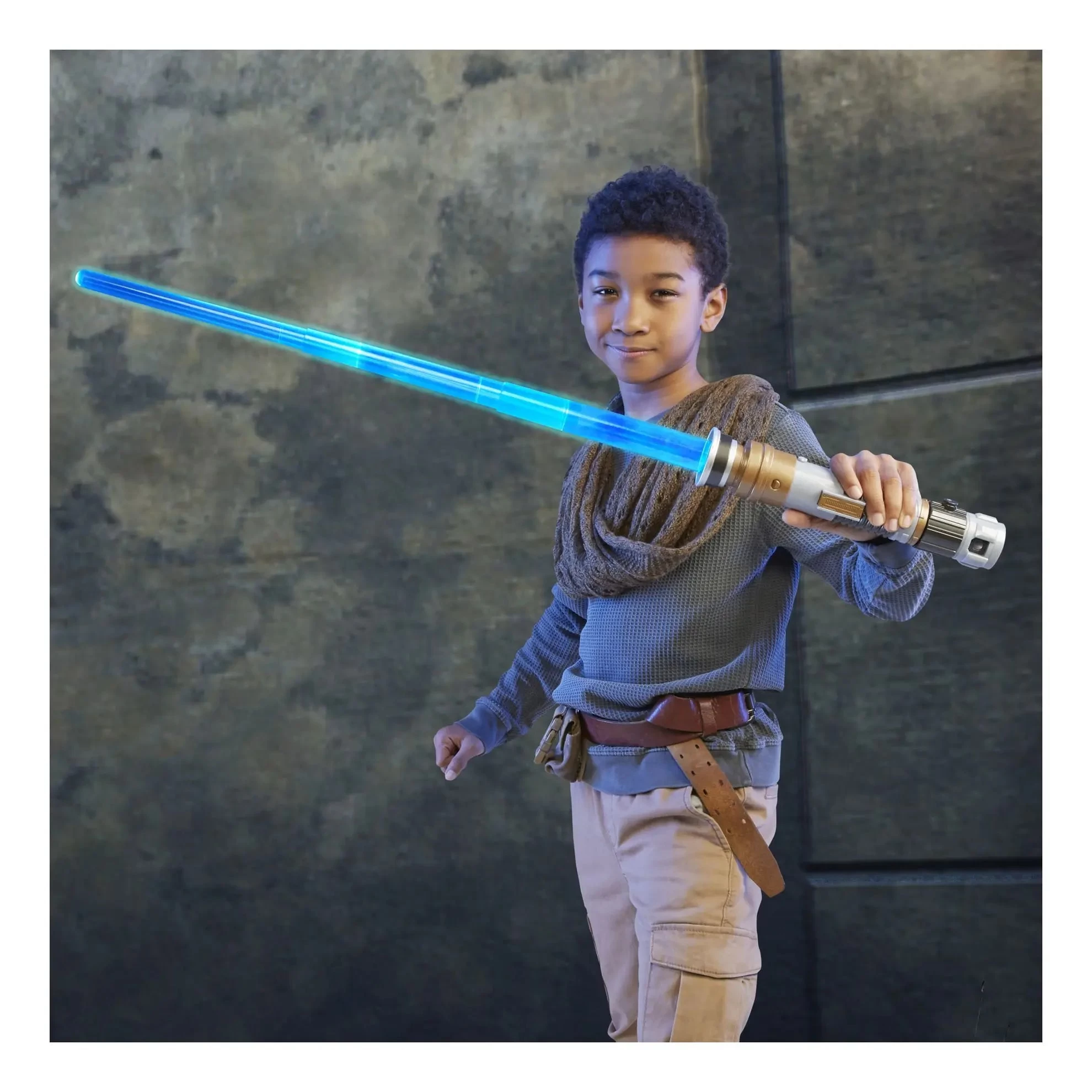 Star Wars Forge Obi-Wan Kenobi Electronic Lightsaber 7 Star Wars Forge Obi-Wan Kenobi Electronic Lightsaber - Image 5